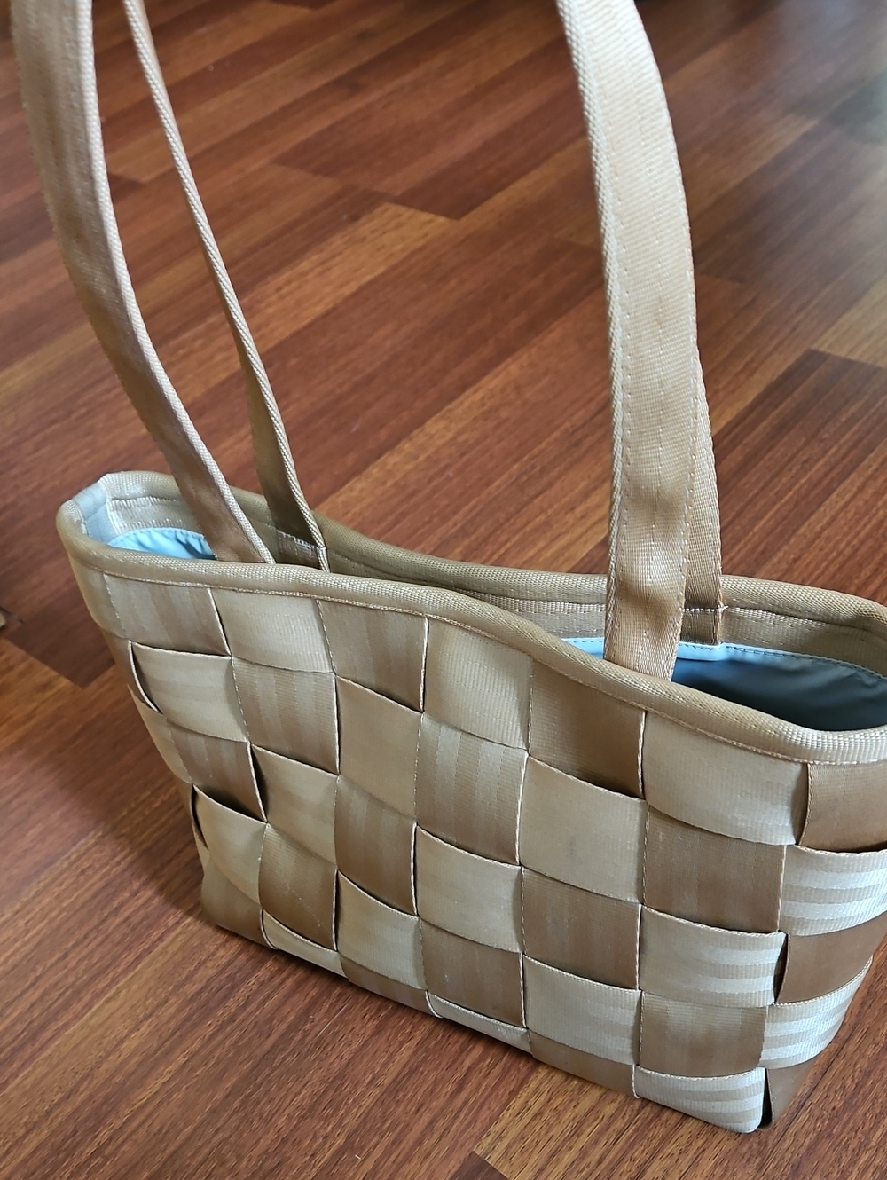 Harvey's Seatbelt Large Tote Bag In Caramel - Woven Seatbelt Construction, EUC